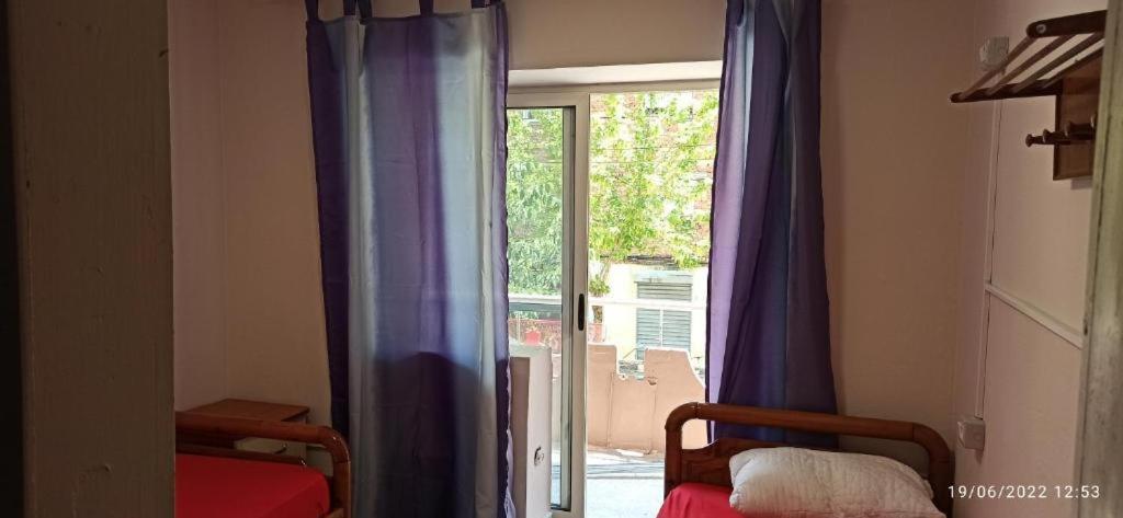 Royal Hostel Tiranë Eksteriør bilde
