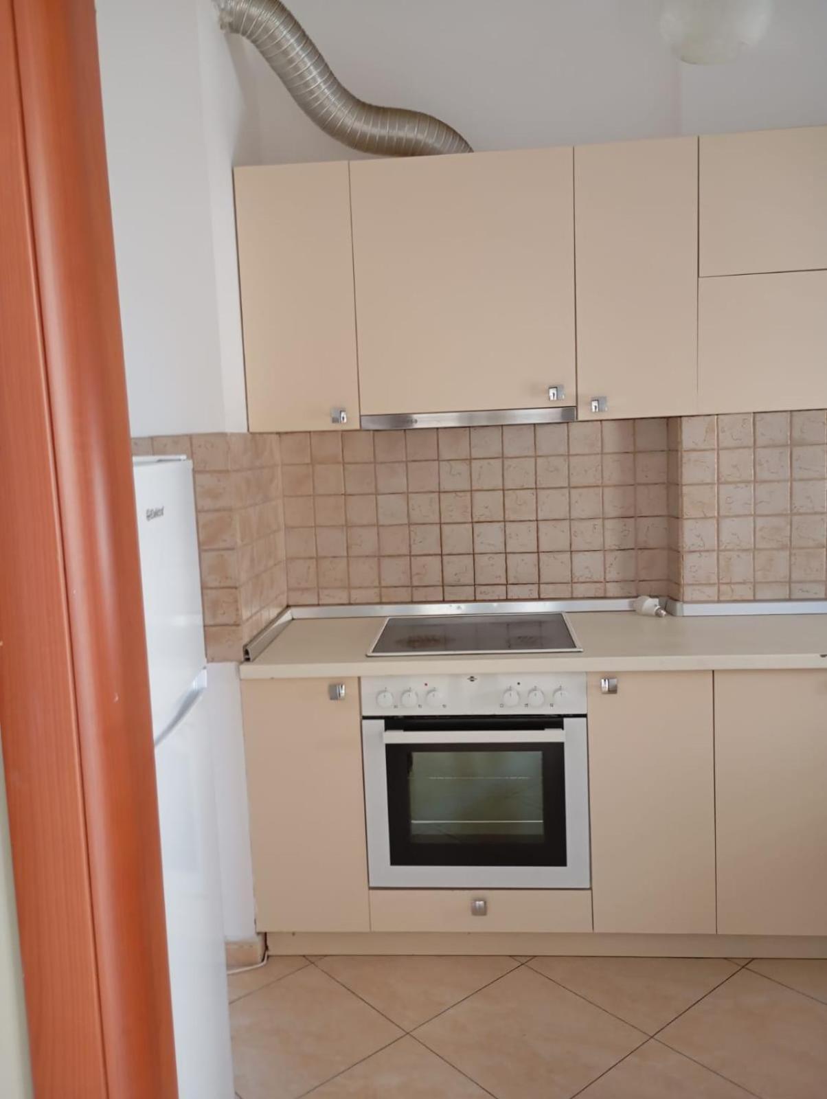 Royal Hostel Tiranë Eksteriør bilde