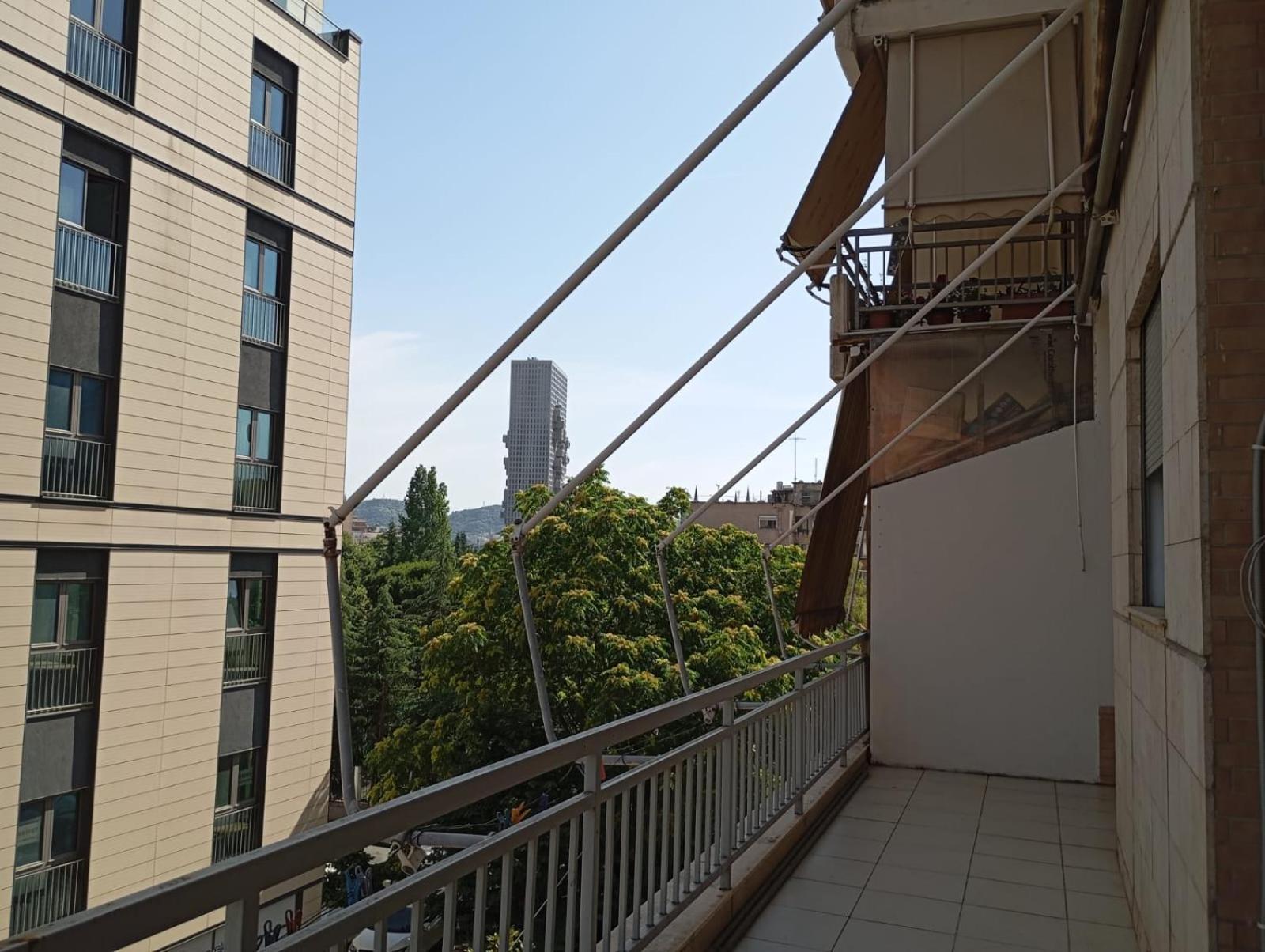 Royal Hostel Tiranë Eksteriør bilde